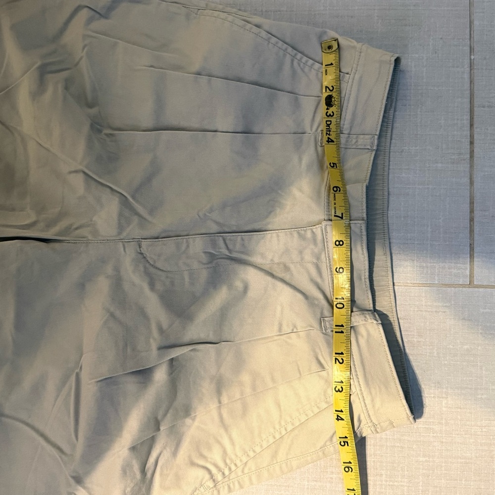 GAP Women's Khaki Elastic Waist Pleated Trousers - size 8 - Picture 4 of 14